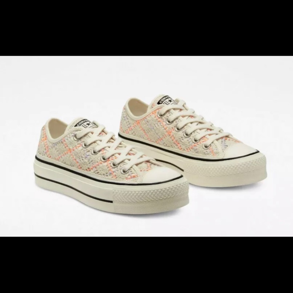 Converse Chuck Taylor Crochet Platform Low Egret
